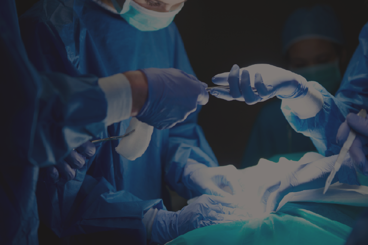 Cirugía de revascularización miocárdica mini-invasiva